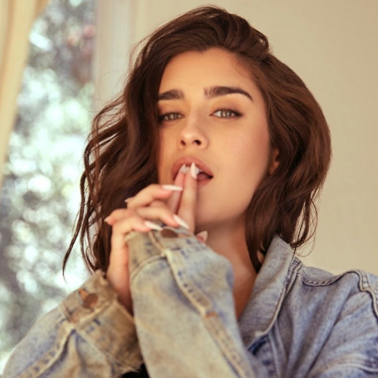 xoaxlucy tweet picture