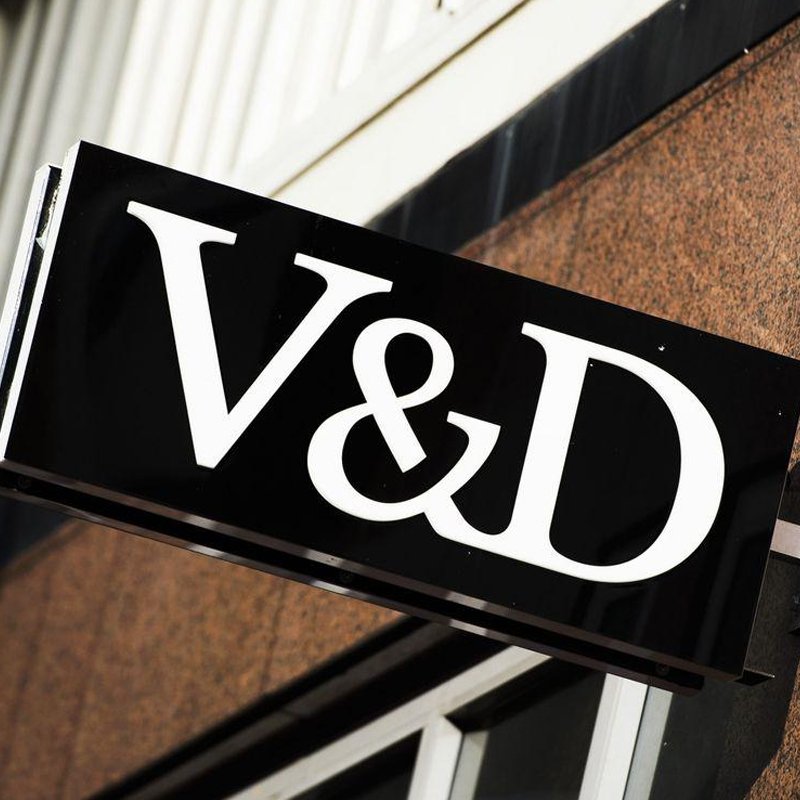 Twee jaar verder: wie zitten nu in de 62 panden van V&amp;D? ow.ly/WOuX30j0m6j