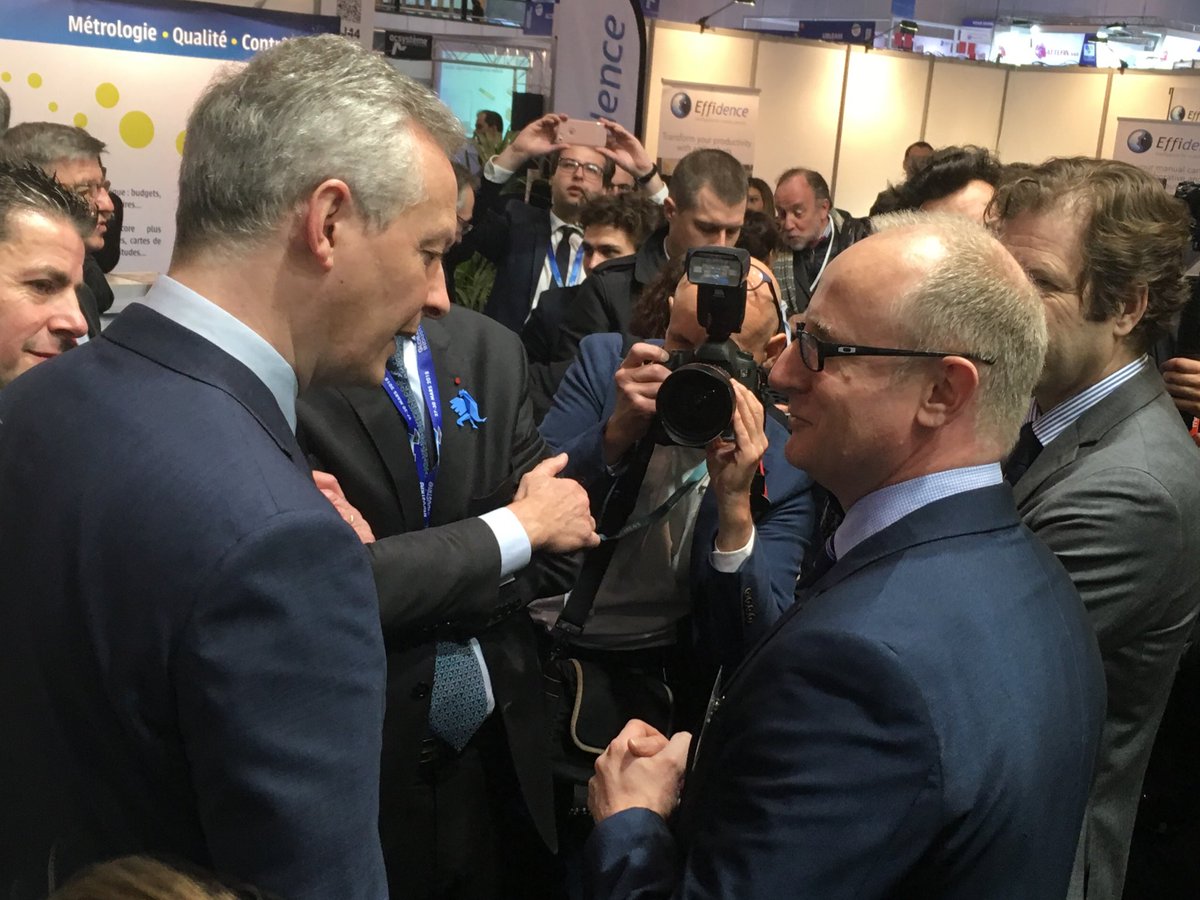 VictoireRivaton's tweet photo. Visite de @BrunoLeMaire ce matin sur le stand @braincubeFR / Échanges avec @laurentipl - La France rayonne dans le secteur de l’IA grâce à cette belle entreprise auvergnate leader dans l’intelligente artificielle appliquée à l’industrie ! #IA #Braincube #SmartIndustries https://t.co/y2wdUiJhoz