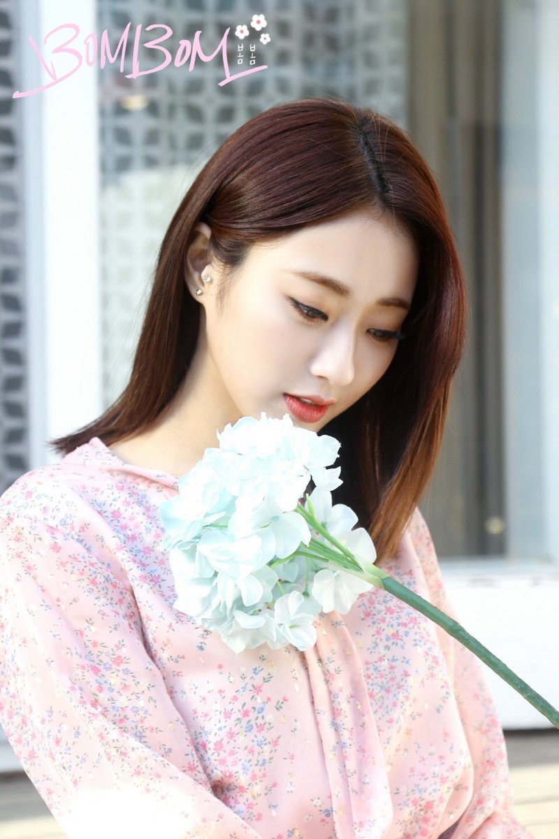 GRdangil's tweet photo. 🌸봄이 왔어요!! 시즌송 봄봄 RT 이벤트🌸

#경리 와 #최낙타 의 시즌송 #봄봄
많이 들어주시고 치킨도 드세요!!!!!!

🍈 - https://t.co/8bB3B9OC6V
🧞‍♂️- https://t.co/k694XbbFMH

RT와 스밍인증💕 https://t.co/OX3KUQARXX