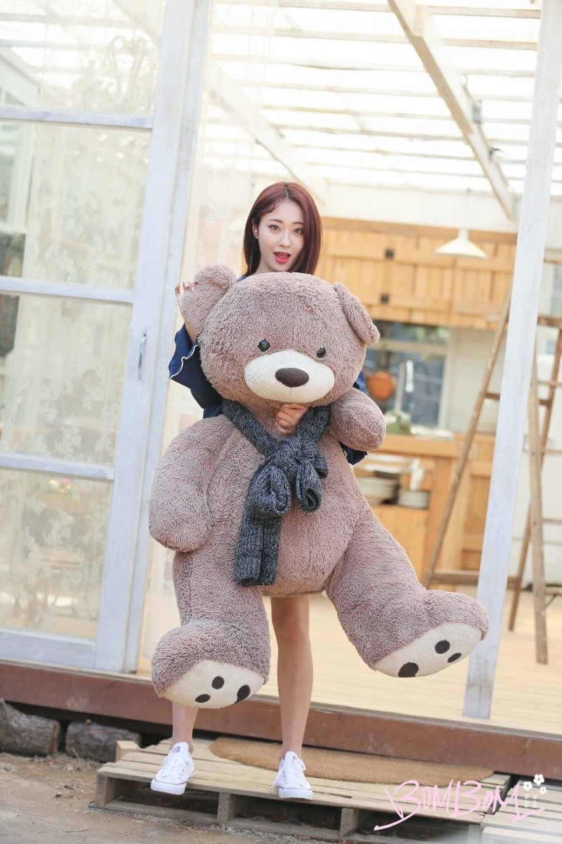 GRdangil's tweet photo. 🌸봄이 왔어요!! 시즌송 봄봄 RT 이벤트🌸

#경리 와 #최낙타 의 시즌송 #봄봄
많이 들어주시고 치킨도 드세요!!!!!!

🍈 - https://t.co/8bB3B9OC6V
🧞‍♂️- https://t.co/k694XbbFMH

RT와 스밍인증💕 https://t.co/OX3KUQARXX