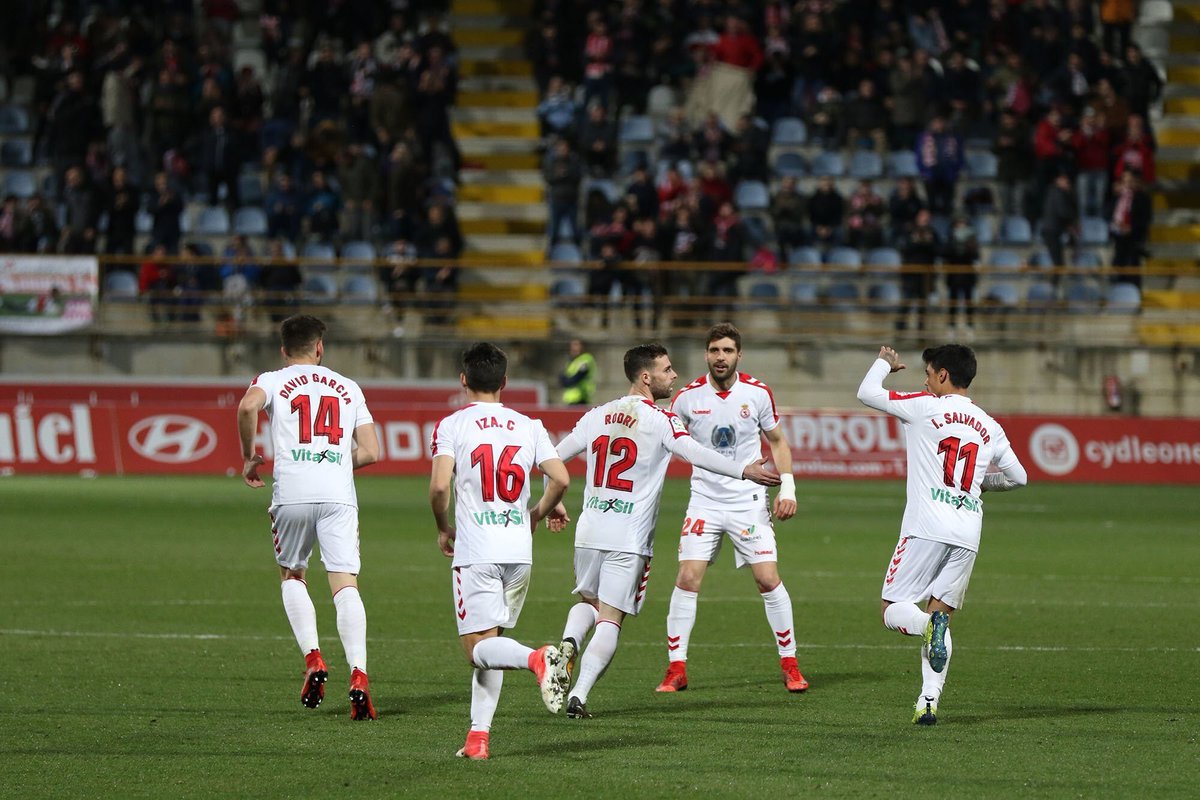 El sábado el Reino tiene que ser una caldera!! 
¿Quieres ir?
Sorteo de 2 entradas dobles para presenciar el partido
 <a href="/CyDLeonesa/">Cultural y Deportiva Leonesa</a> - <a href="/RealZaragoza/">Real Zaragoza</a> 

Nuestro equipo nos necesita!

Participa haciendo: 
📌RT a este tuit
📌Seguir a <a href="/Hyundai_Leon/">Hyundai León</a> 

#AupaCultu