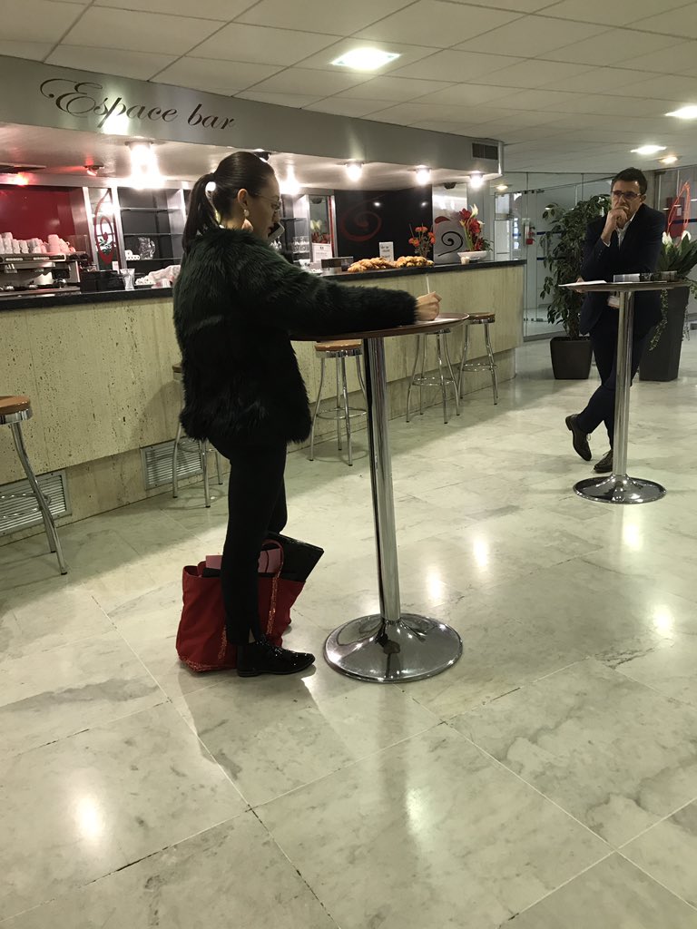 Séance de phoning: deuxième étape pour les candidats au Bizzness Day des #DCF Béziers