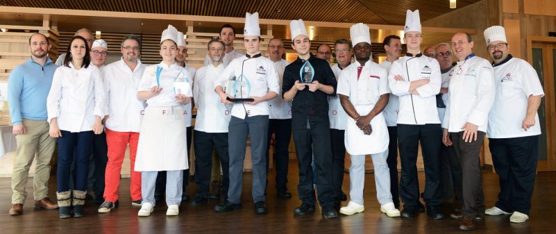 L apprentissage fait partie intégrante de notre ADN. Chaque année c est un plaisir pour le Chef Eric Prowalski d être présent en tant que jury et de pouvoir échanger avec les jeunes. blog.lestresoms.com/2018/03/27/14e…