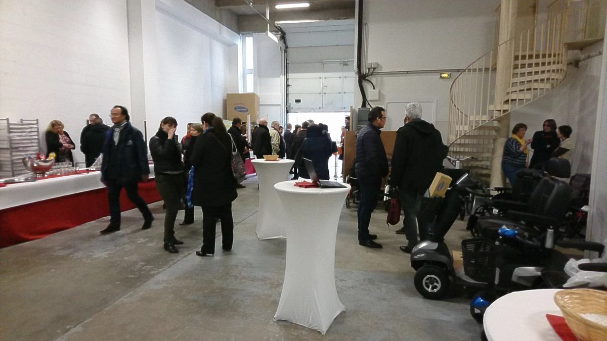 valdemarne_94's tweet photo. #LT : Portes ouvertes de #EcoReso à #Rungis, entreprise sociale et solidaire #ESS. ➡️ 4 services : récupérer, réparer, conseiller et revendre du matériel pour les personnes à mobilité réduite #PMR, d’occasion remis à neuf. 
Un projet soutenu par le #ValDeMarne #DepartementUtile https://t.co/Ai61ofYwoV