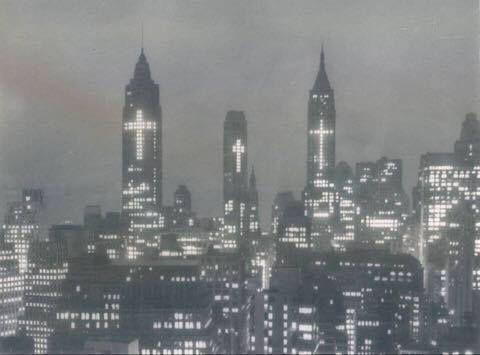 Good Morning Twitter World...God Bless...and...peace be with you...
This is how the NYC skyline was lit up during Holy Week in 1956
❤️🙏❤️