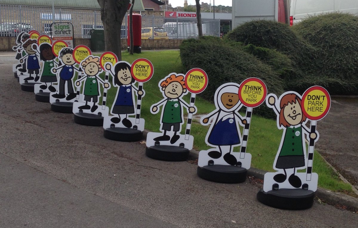 School_RdSafety's tweet photo. @EyrescroftPS
If you need to tackle #School #ParkingProblems
look at these #RoadSafety #Kids #Police #SCP
#WatchYourSpeed #ZigZagParking #CautionChildren
Choose any wording #Multicultural #Reflective #UniformColours
For more info contact carol@signsdirect.co.uk
Mob 07931534623 https://t.co/Bx4kAFVxTI