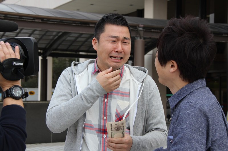 kbcyabolabo's tweet photo. そうなんです。ラストなんです（悲）。
中ちゃん涙の理由は？
２９日(木)深夜１時２０分～放送です。
#ドォーモ から　#yabolabo　の流れでお願いいたします。 https://t.co/PvWQwqm72N