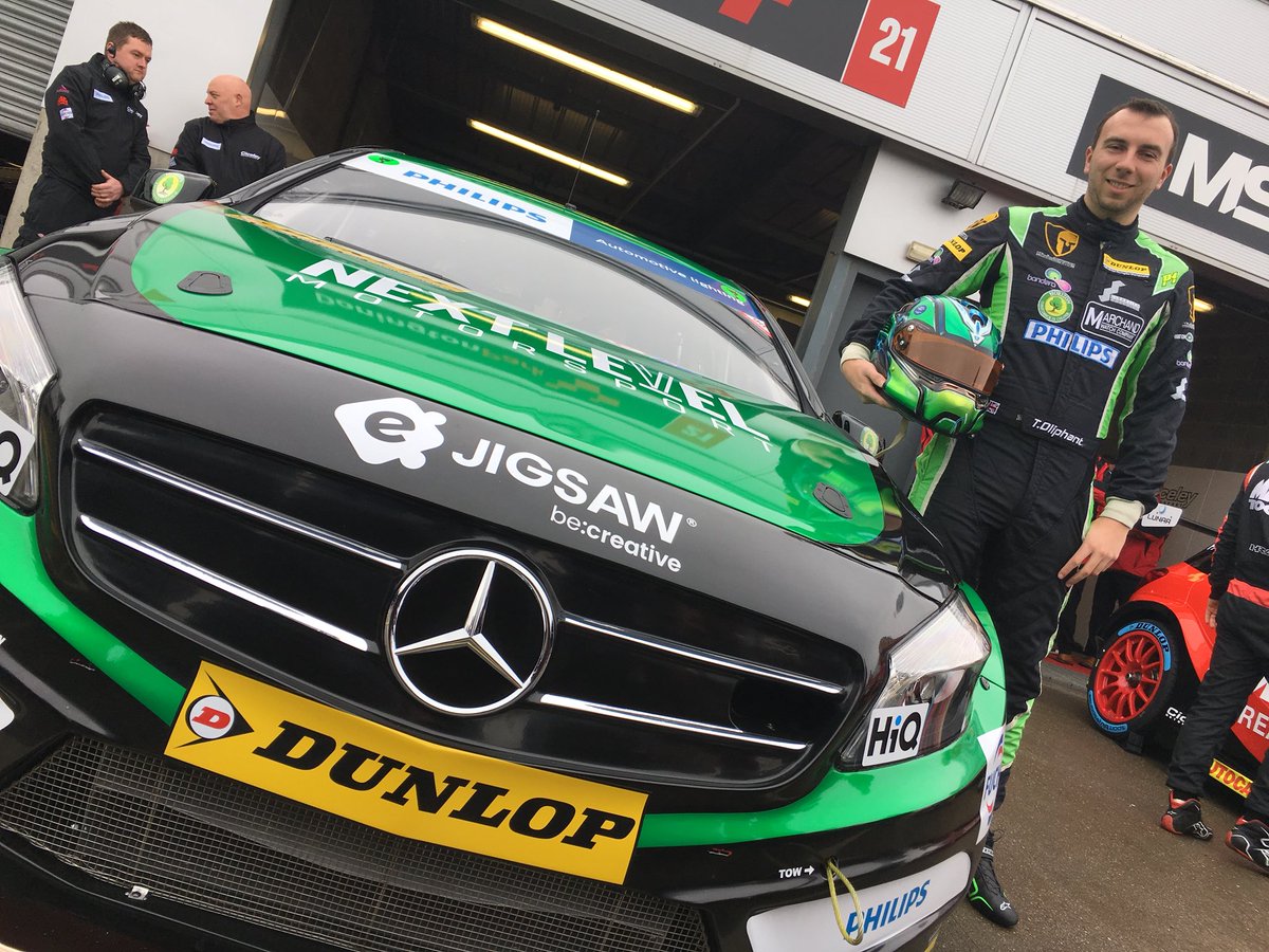 Tom_Oliphant's tweet photo. Here she is!! What do you all think to our livery? 💚 #TO15 #BTCC https://t.co/3GJTXHY4Tr