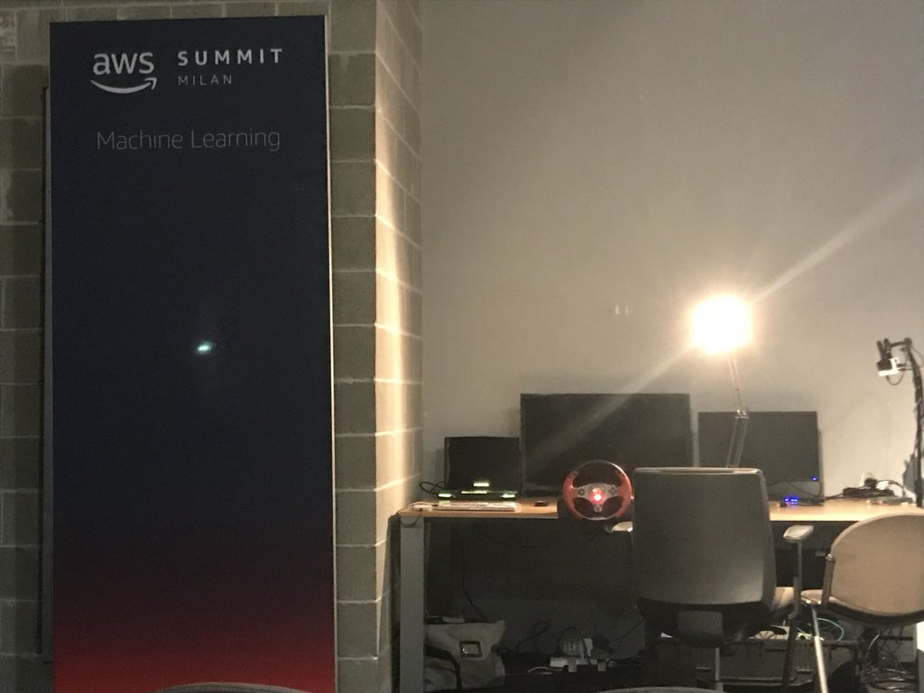 mtorriani's tweet photo. A simulator ready in the ML session hall :) #AWSSummit https://t.co/OIbW7VXETp