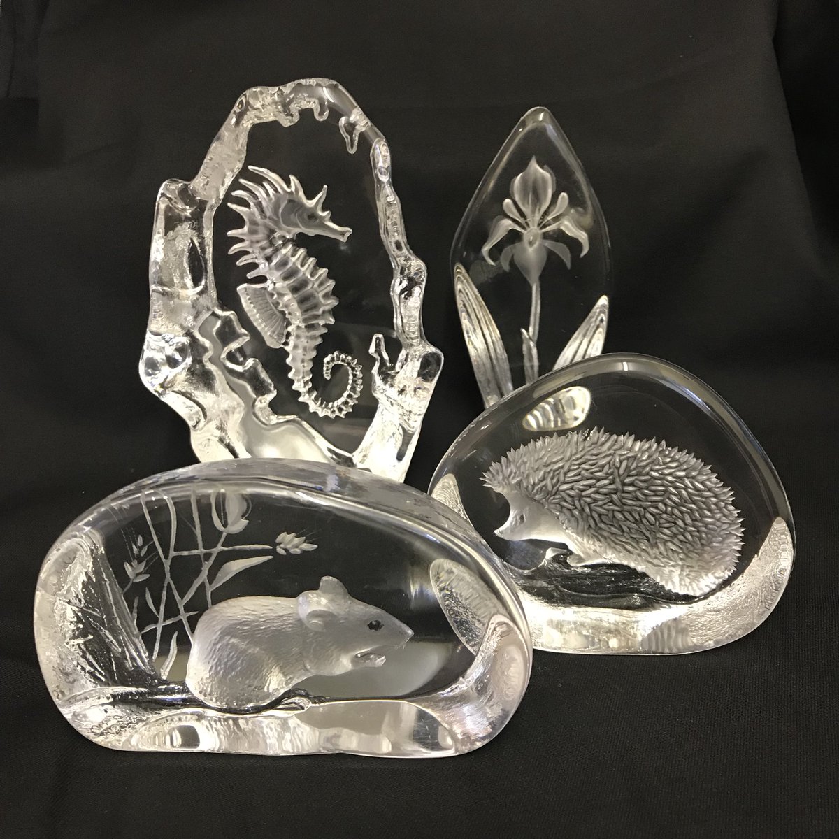 ClemLuxford's tweet photo. Just in! Beautiful Swedish full lead crystal collectable ornaments by Mats Jonasson #nordicartglass #matsjonasson #behadleigh https://t.co/3dokvRq4JJ