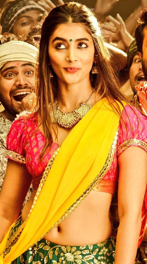 POOJA HEGDE CUTE IMAGES... ~ e-FUN&JOY