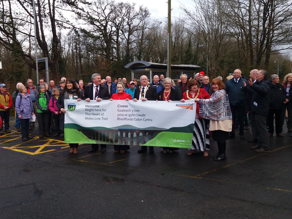 We continue to celebrate 150 years of the Heart of Wales line. Today we are in Pontarddulais unveling the new banner  #HeartofWaleslinetrail