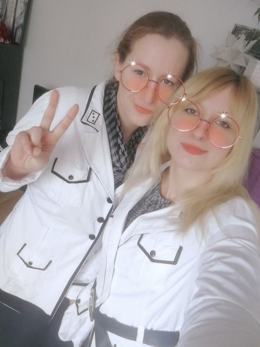 katjes_costumes's tweet photo. This could be a thing next shooting time 😏
Trikottausch a la good vs bad 😎
#WhatHappened #switchclothes #teamferiencamp #aoharuxkikanjuucosplay https://t.co/VacUx3E8lP