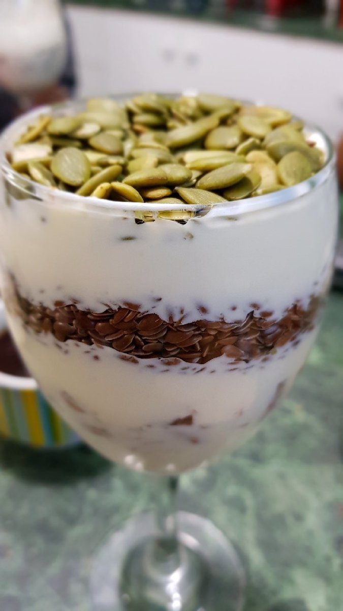 Mañoso On Twitter Yogurt De Kéfir Mezclado Con Crema De Leche Y Gelatina Con Frutos Secos Almendras Linaza Y Semillas De Zapallo Metodogrez Lowcarb Keto Https T Co R2r3kvxyla