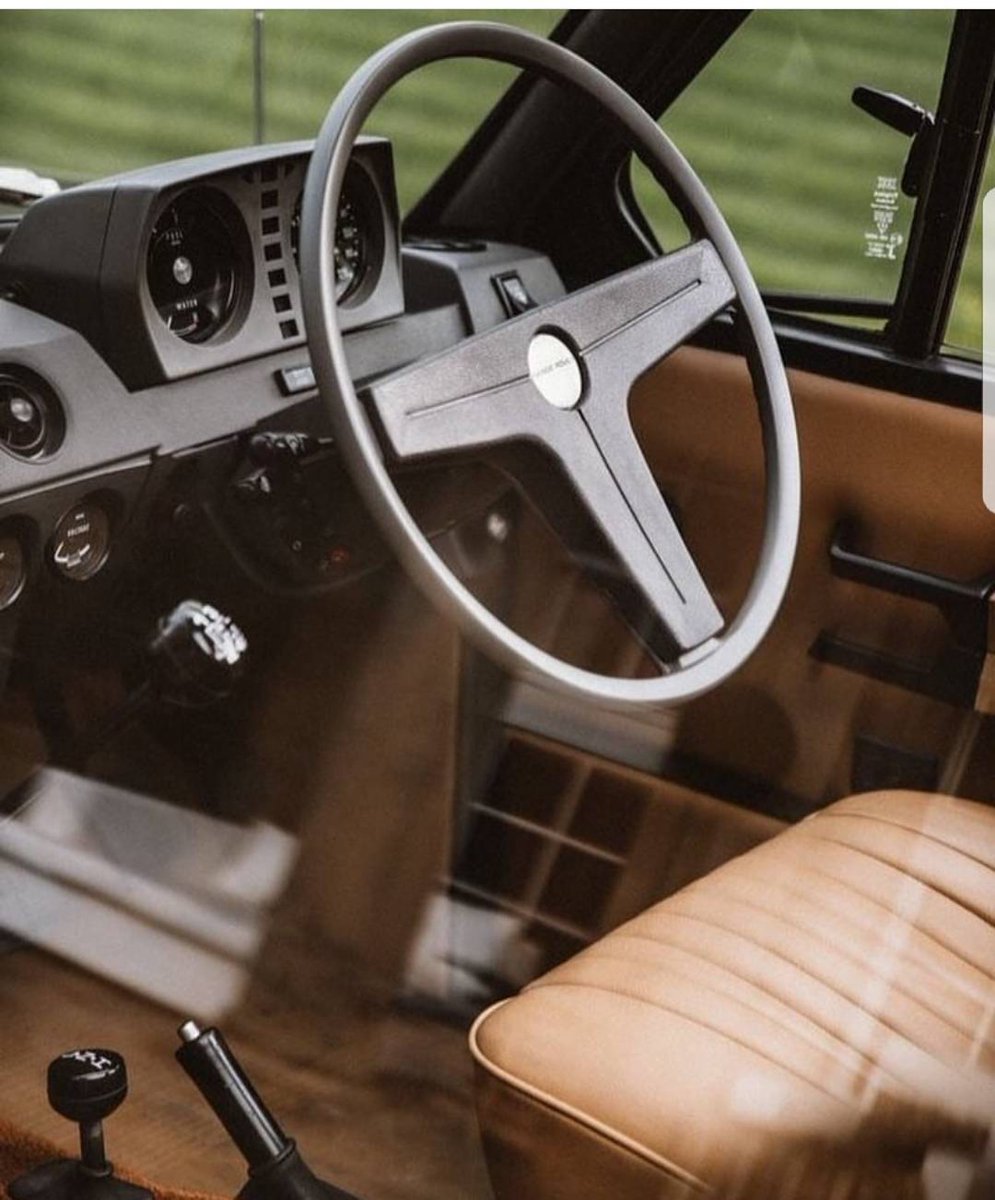 seikkmag's tweet photo. Classic Range Rover, Timeless Adventure 📷 via @rangiebible #explorecoolstuff #rangerover #landroverclassic.
.
Link in Bio // The Shoppable Magazine For Active Gentlemen | https://t.co/Hoe4a1scID 🙂
.
#classic4x4 #carporn #landroverlove #bestofbritish #classicdriver https://t.co/EWaGHgpOUi