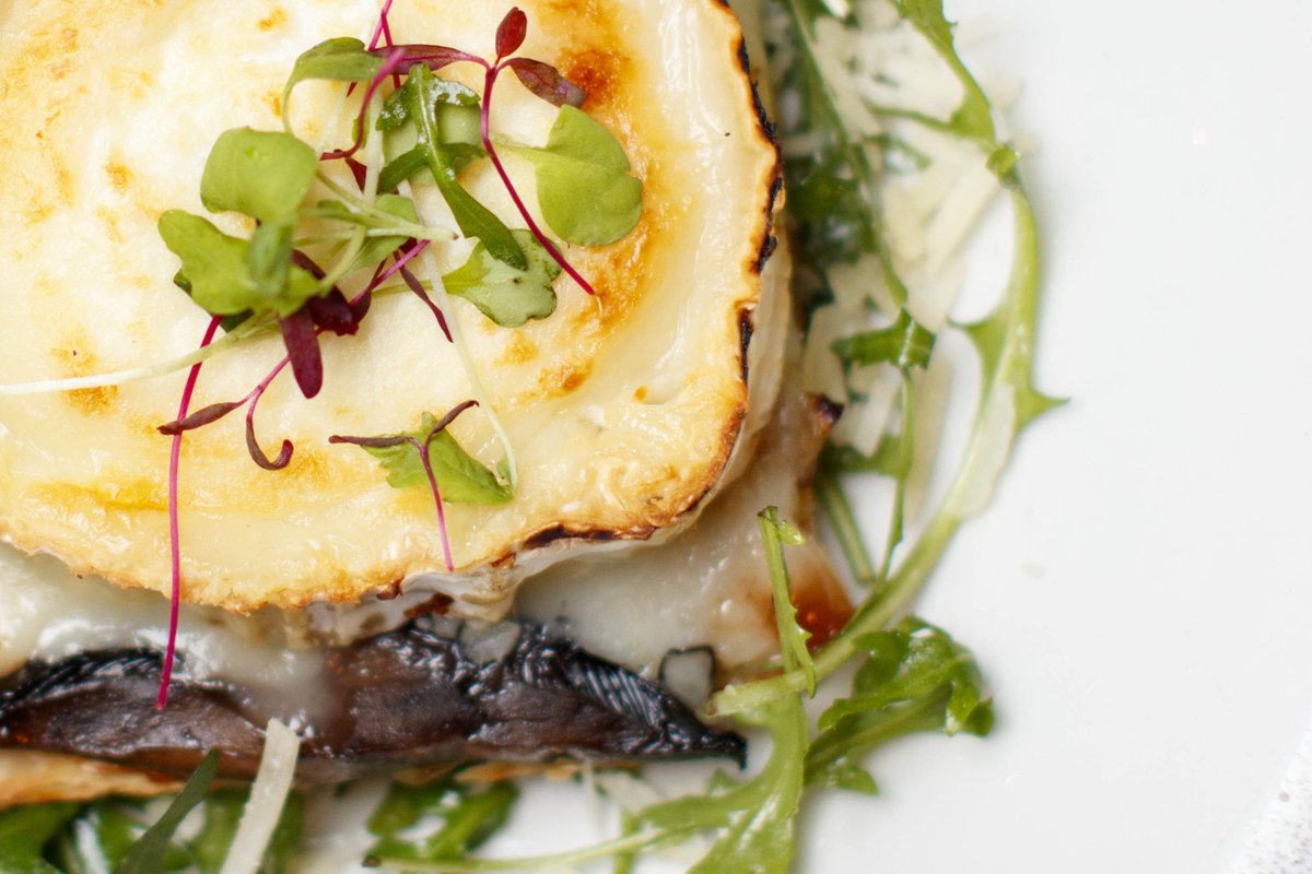 brasseriesixty6's tweet image. Warmed goats cheese tart
#vegetarianmenu #brasseriesixty6 #restaurant #dublin #eatwell #foodlovers