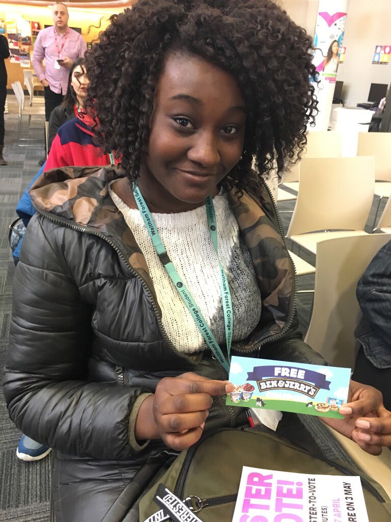 hnhcommunity's tweet photo. Our own @elisabethpop13 is at the latest democratic engagement event talking to students about wealth, power and brexit, and encouraging people to register to vote. Please RT to let people know to visit https://t.co/TtREhg6EFL!! #ldn18 https://t.co/w4IutJqYLa
