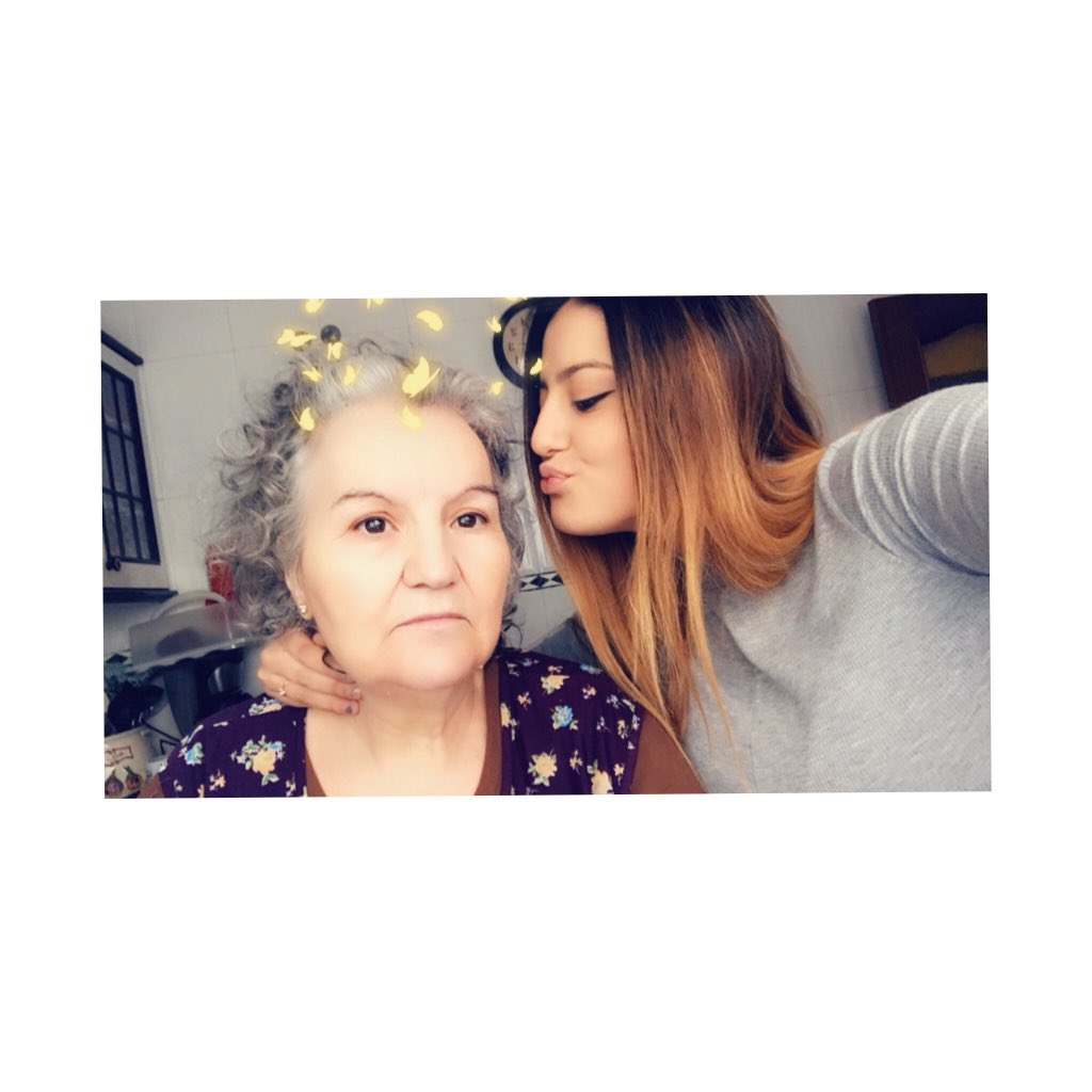 paulamansooloya's tweet photo. La más bonita ❤️ https://t.co/XiiKMBCgC2