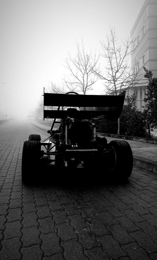 _onurorhann's tweet photo. Kocaeli Üniversitesi Formula Student takımı Türkiye’yi temsil etmek için İtalya'ya gidiyor. @KOUFormula ülkemizi en iyi şekilde temsil edebilmek için var gücüyle çalışıyor. 🇹🇷 #formula #formulasae #formulasaeitaly #formulastudent #Turkey #kouformula @ProfDrHulagu @unikocaeli https://t.co/RCaTmRuusu