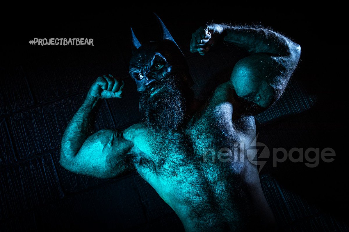 nzpageimages's tweet photo. Bat-Beast Muscle - part of my #projectbatbear #maskedbears #gaybears #maskedmen #nzpage #gayphotographer #malephotography https://t.co/5VapMUTq0m