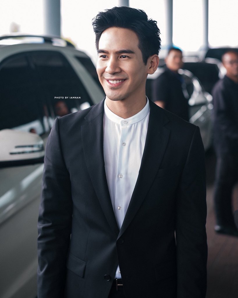 riina7's tweet image. โอ้ย ฉันรักเขา ทำไมตกหลุมรักผู้ชายคนเดียวได้ทุกวัน 😊 พรุ่งนี้แล้วจะได้เจอคุณพรี่~  cr. ขอบคุณเจ้าของภาพค่ะ #บุพเพสันนิวาส