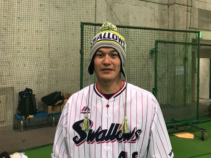 swallowspr's tweet photo. 【⚾2018神宮開幕オープニングシリーズ⚾】
神宮開幕戦、4月3日（火）広島戦まであと…7日!! 
本日のビジュアルは、坂口選手です♬ 
4月4日（水）はタッセルニット帽プレゼント☆詳細はこちら⇒https://t.co/NqXEvoANeK
#swallows #神宮開幕 https://t.co/lIOm2S4ugU