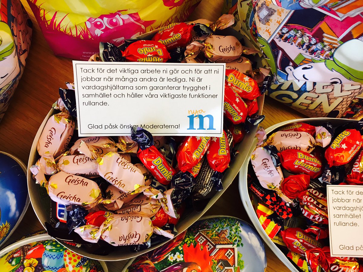 När några av oss går på lite påskledighet jobbar många andra vidare. Tex vardagshjältarna inom sjukvården som håller samhällets viktigaste funktioner rullande. Vi ger dem lite påskgodis och önskar glad påsk. 🐣