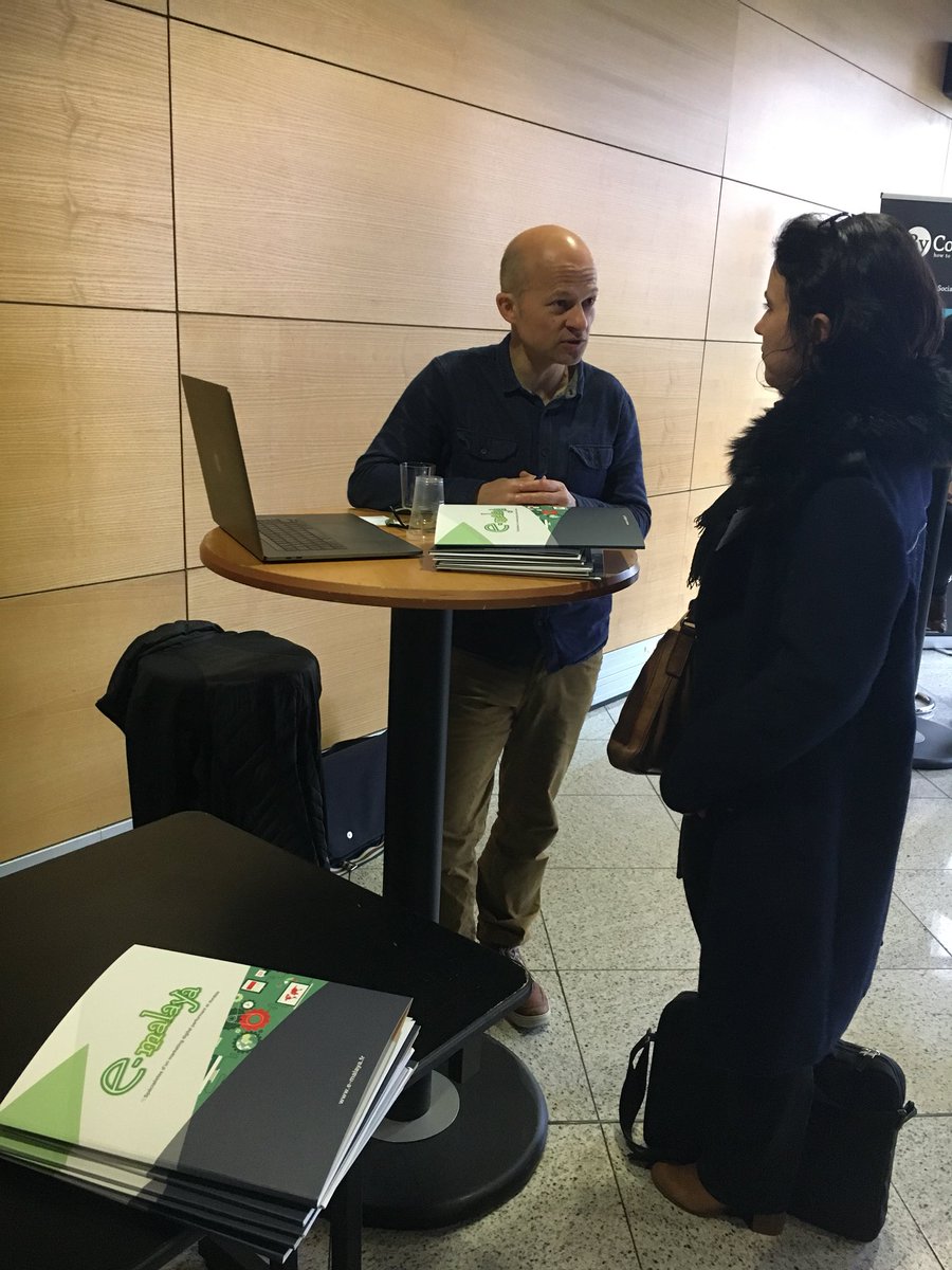 e_malaya's tweet photo. La team en plein conseil à la @ccigrenoble #auditsdigitaux @GrenobleEcobiz https://t.co/ZBalA6Q2up