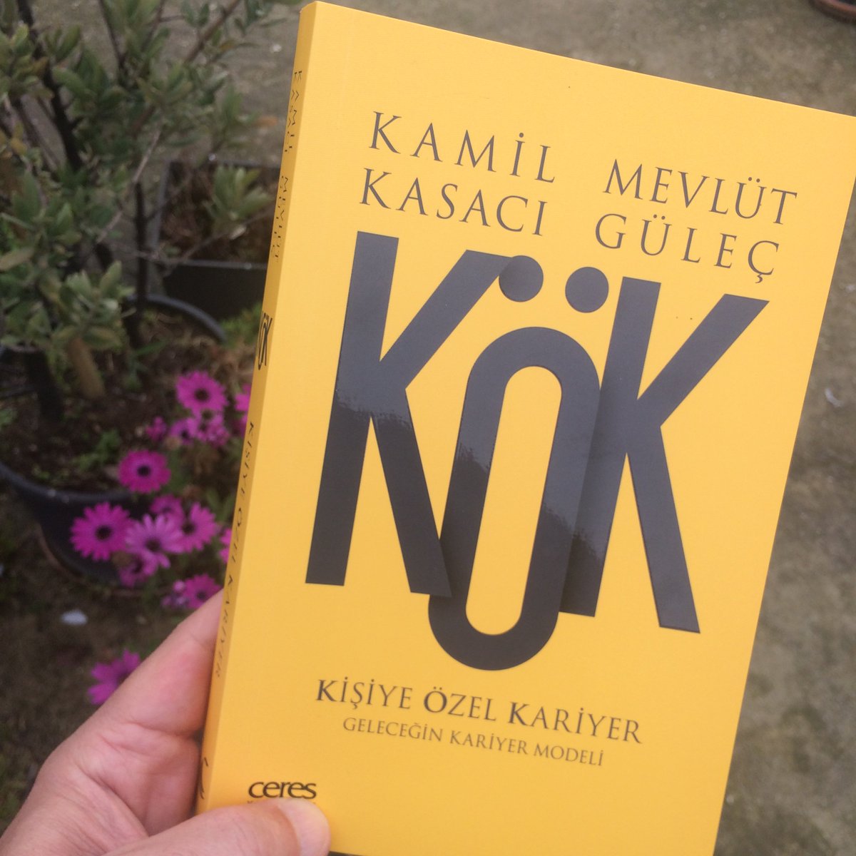 KamilKasaci's tweet photo. #KÖK çıkt��... 
Dokuz ay sonra nihayet elimde...🤗
Dokuz yıl mı deseydim acaba? 
Bunca yıllık bilgi ve deneyimlerimizi aktardığımız bir kitap...
Online kitap satış sitelerinde... 
👍
#kişiyeözelkariyer #geleceğinkariyermodeli 
#dijitalçağınkariyermodeli https://t.co/8Dw9WbAcHm