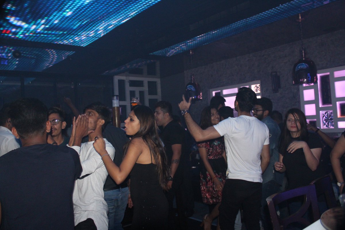 djsidero's tweet photo. it's all about Saturday night @kaleidorestolounge #SaturdayNight #fun #music #lovefordj #loverformusic #djlife #djsidero https://t.co/RCQynAJDdw