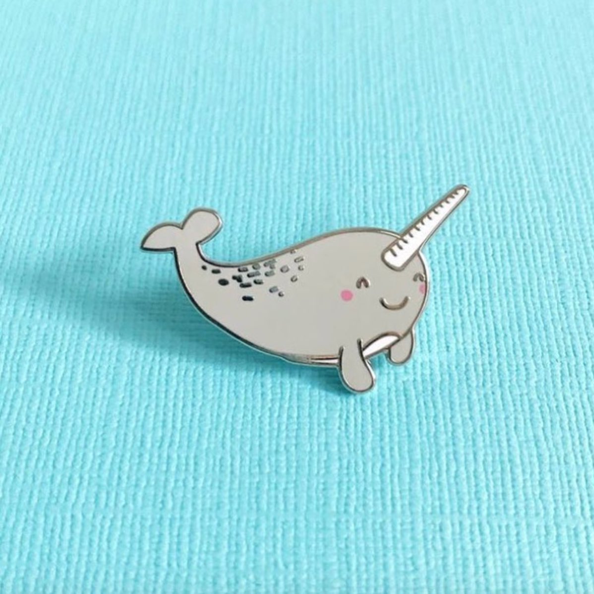 Recommend a maker on #marchmeetthemaker has to be the lovely Elle from @nutmegandarlo! She makes the most adorable pins 😍💛