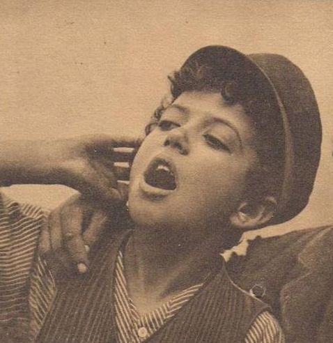 📢📢 ATTENZIONE, ATTENZIONE 📢📢
LA RASSEGNA STABILE DI TEATRO IN APPARTAMENTO 
"IL TEATRO CERCA CASA", DIRETTA DA MANLIO SANTANELLI, 
È ALLA RICERCA DI NUOVI SPETTACOLI DA SELEZIONARE PER IL CARTELLONE DELLA STAGIONE 2018-19 

Tutte le info qui 👉🏻 goo.gl/MfzexM