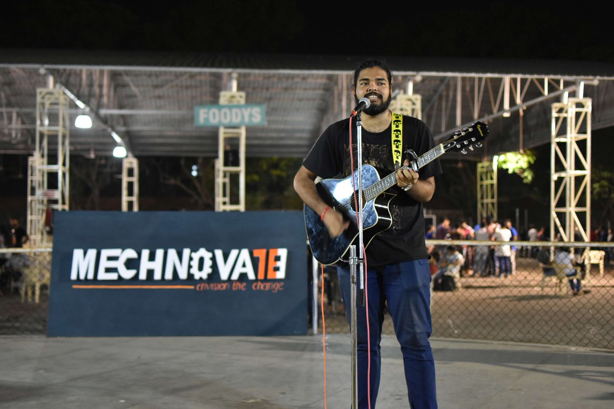 VIT_univ's tweet photo. Mechnovate'18 Cultural night!
#VIT
#Mechnovate18
#ASMEVIT
@ASMEVIT https://t.co/KJAGymkHC7