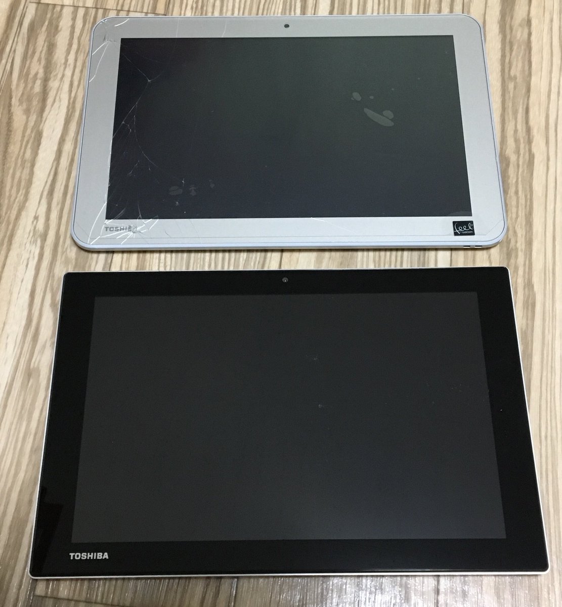 斎藤馥留 さいとうかおる 新しいタブレットは保護フィルムが到着するまでお預けです それまでは古いほうで我慢 早く届け Pda工房 特殊処理で紙のような描き心地を実現 ペーパーライク保護フィルム Dynabook Tab S90 S80 S50 1pda