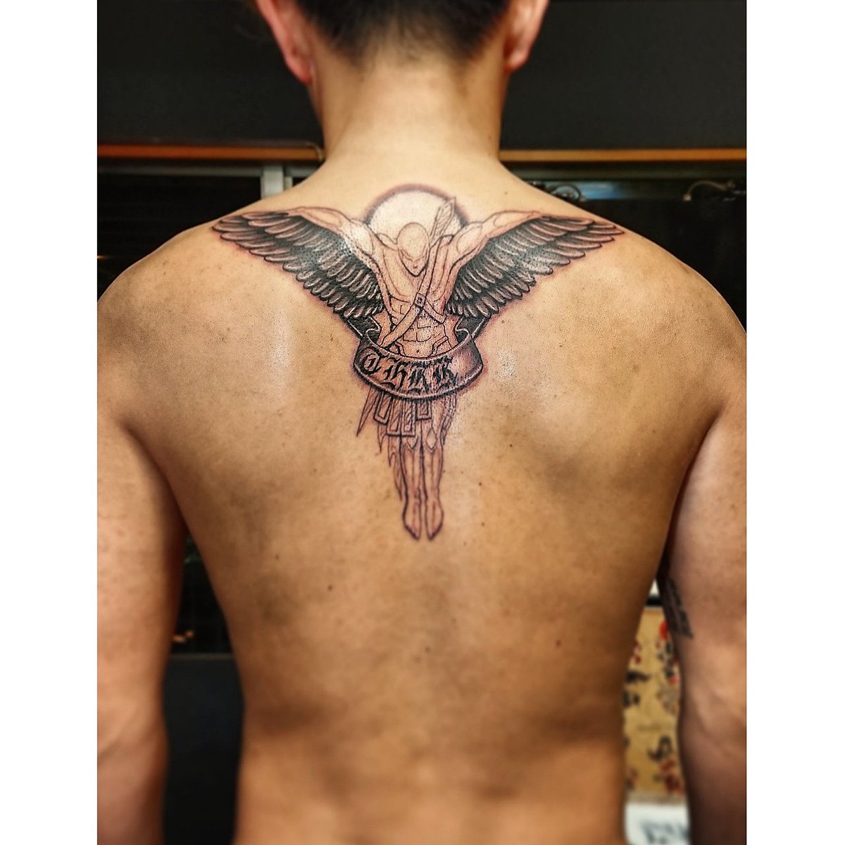 Konomi در توییتر オーダーありがとうございます Gardian Angel Lettering 施術2回分け 1回目 Skin Evolution Tattoo Konomi Tattoowork Tattoo Ink Realistic Gardianangel Angel Michael Blackandgraytattoo Backtattoo Beckhamtattoo タトゥー 守護