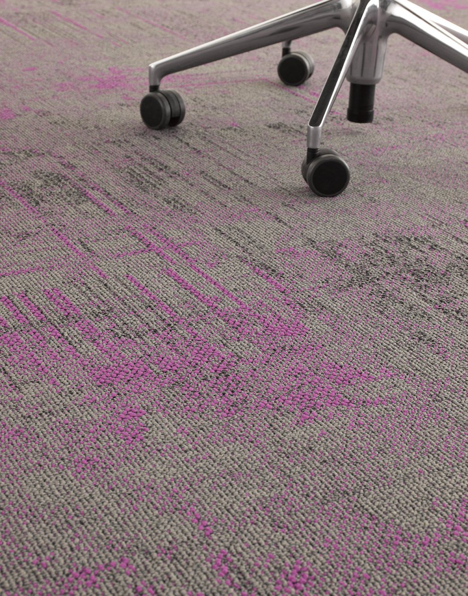 Desso_UK's tweet photo. Our new Street View collection features eight colours, including a mix of neutrals and bolder shades - which one do you like? #interiordesign #officedesign https://t.co/7zr7fBASKH https://t.co/BxUh9rQnkJ