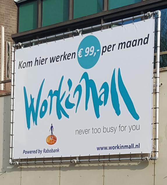 Kom van die zolderkamer of achter die keukentafel vandaan 
Neem een volwaardige #werkplek bij Work'InMall in #Nieuwegein
workinmall.nl/actie/