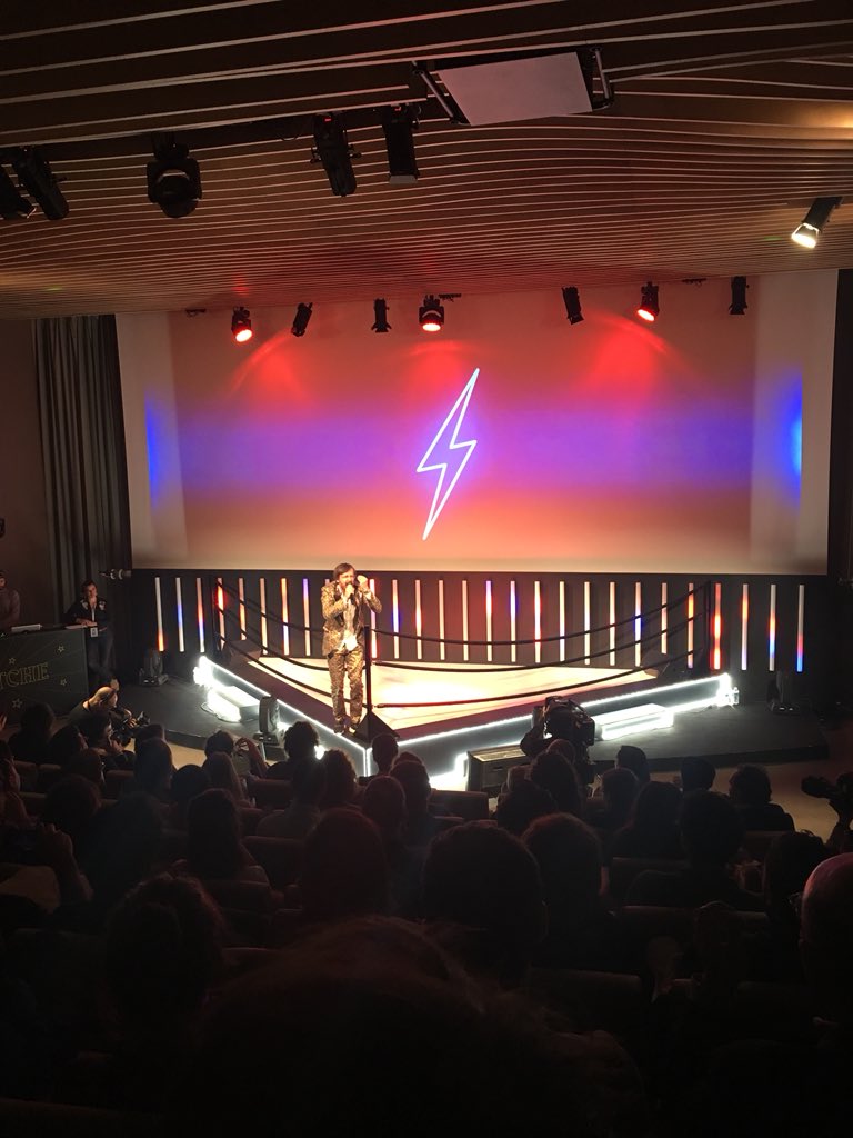 Tchatche c'est maintenant! Avec <a href="/BertrandPerier/">Bertrand Perier</a> <a href="/PhRisotto/">Philippe Risotto</a> et 3  jury d'exception <a href="/ATrapenard/">Augustin Trapenard</a> <a href="/PepinCharles/">Charles Pépin</a> et Samantha Jérusalumy ! 

Les joutes oratoires citoyennes sont lancées ! #tchatcheJOC