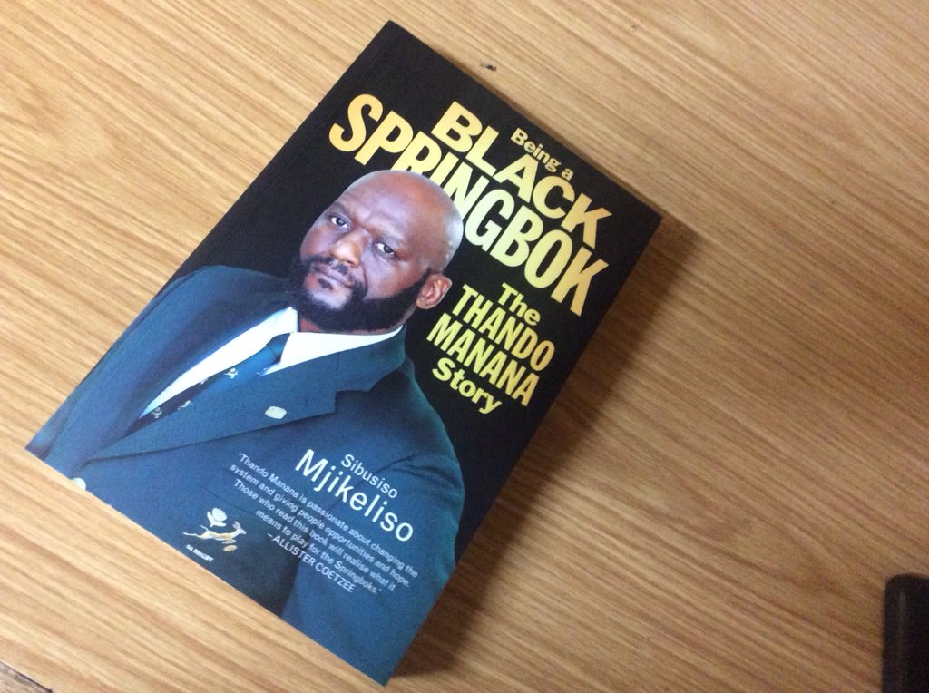 tumeloditle's tweet photo. Day well spent @UJLibrary discussing #BeingABlackSpringbok by @TandoManana #ujlibrarybookdiscussion
Thanks for the signature Mr Manana
cc @UJ_Sport Thanks for the book https://t.co/kj0k6ON4Wz