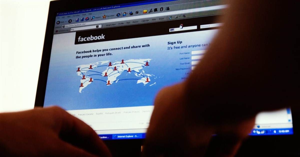 iftf's tweet image. How valuable is the real influence of social media? @iftf's #DigIntel Research Director @SamuelWoolley spoke with @MSNBC. buff.ly/2DYL0KP #facebook