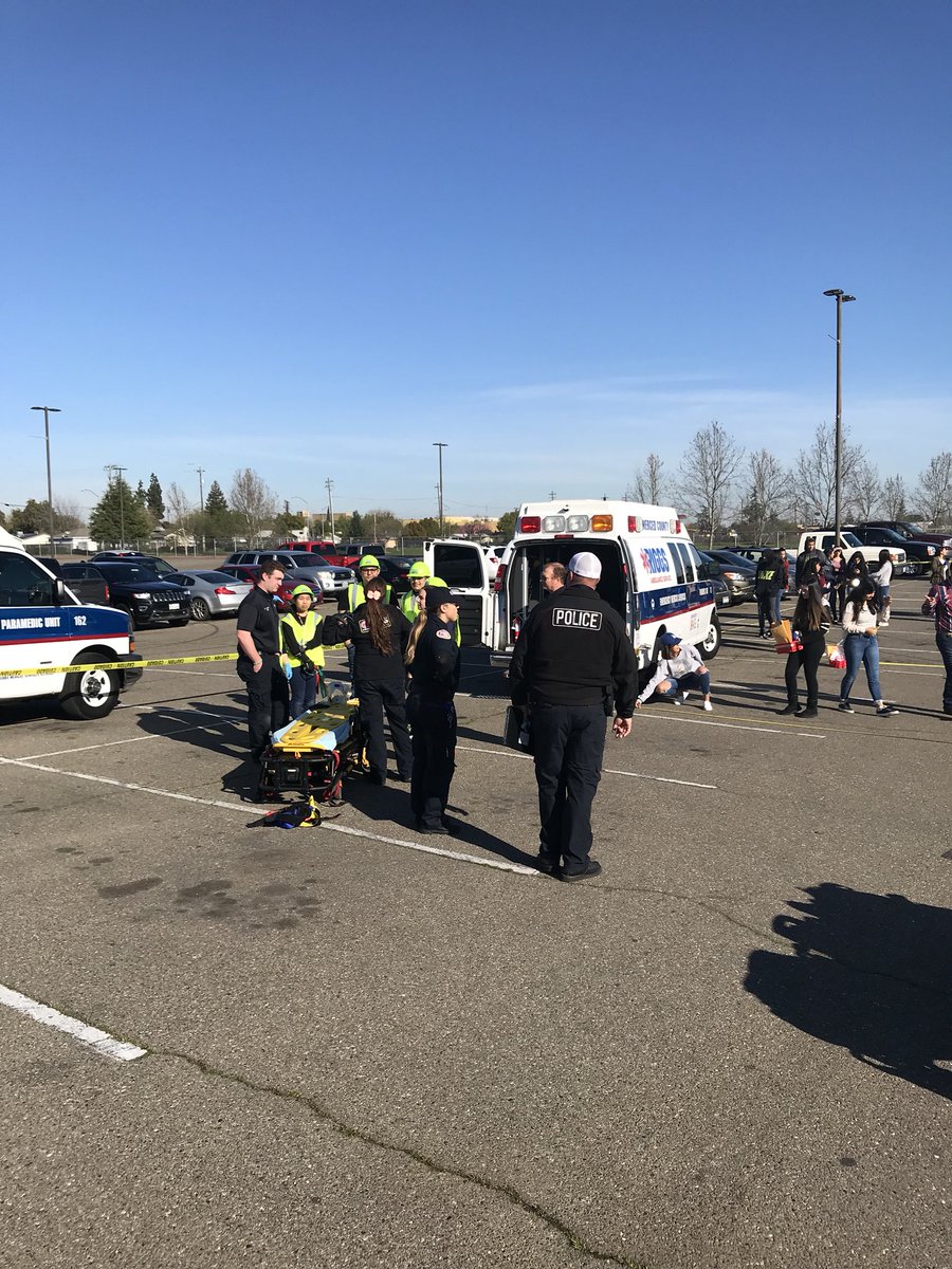 SuptPeterson's tweet photo. Forensic’s, medical occupations, and drama working together at GV to provide students with hands on accident scene analysis! #cte #muhsd @MercedUHSD @cougar_crossing @KevinSwartwood1 https://t.co/jeZU4eCIjJ