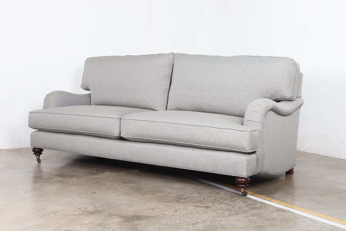 theCOCOCO's tweet image. An English Arm Sofa is always in style, whether you go neutral or go bold. 💛#neutraldecor #neutralinterior #boldinterior #interiordesign #yellow #popofcolor #brightandbeautiful #gobold #homedecor #classic #timeless #style #furnituredesign #madeinUSA