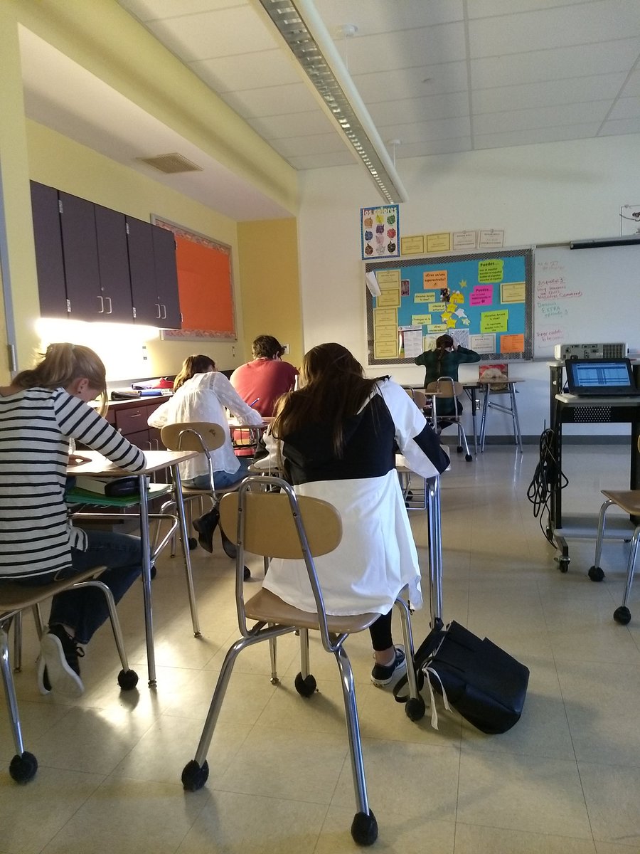 Mrs_D_Sweet's tweet photo. Ah to be a sophomore again! My yealr Shadow a Student day! Thank you Harper! So far, Algebra and Spanish- #nkhspride @NKHS_RI https://t.co/7RnHKEpkQW