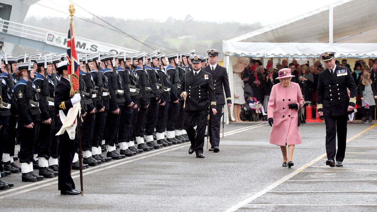 королевский военно-морской флот великобритании. корабли вмс великобритании. Queen elizabeth авианосец вмс сша. фрегаты британских вмс. британский флот корабль королева елизавета.