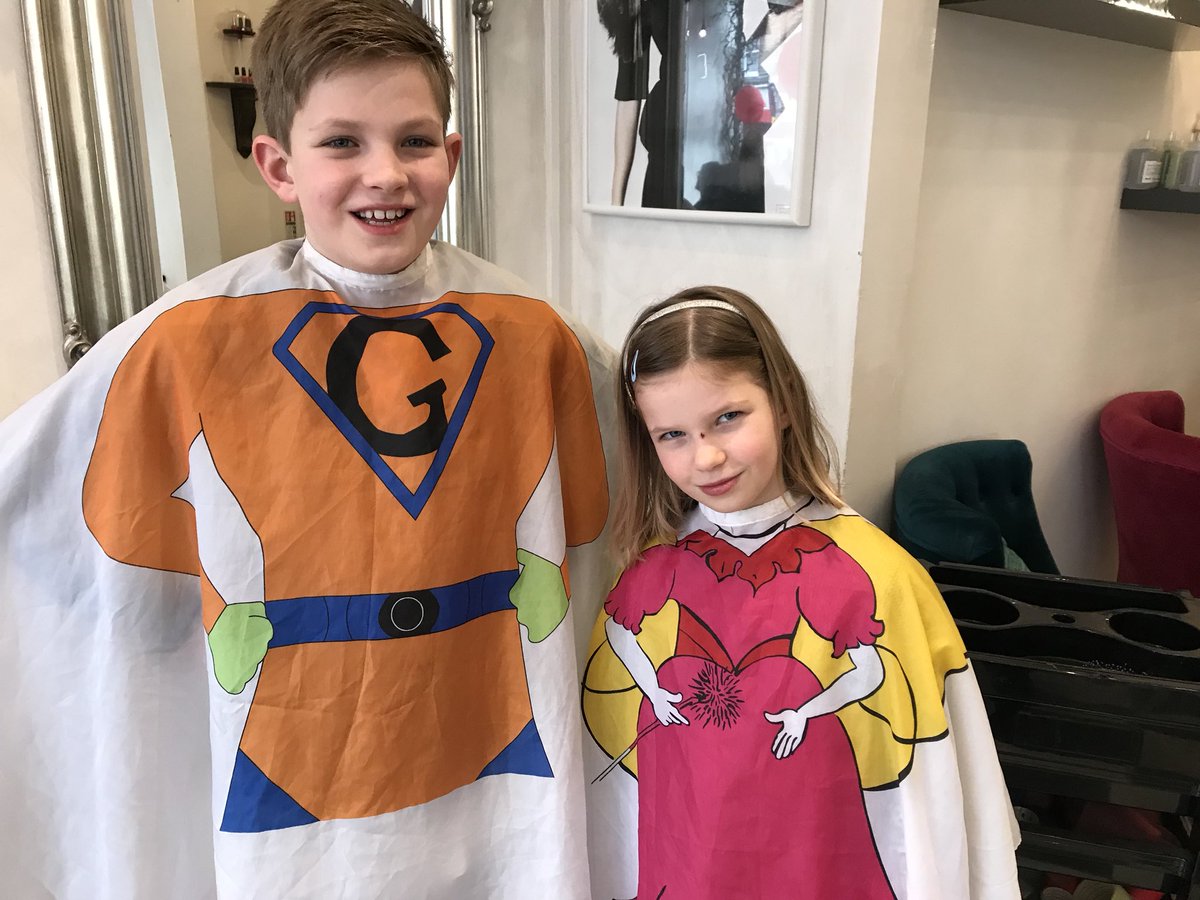Funkymedusa's tweet photo. Always a pleasure to see these customers for their haircuts! They love the new gowns we’ve got in! #Streatham https://t.co/eOd1vuUnMX