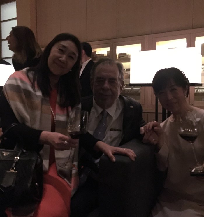 vin_fumiko's tweet photo. Francis Ford Coppola and his family are enjoying private time in Japan.
I was able to meet Coppola-san and his daughter Sofia-san! It was great honor!!
Thank you for the Wine in Style. #Coppola #wineinstyle #movieandwine https://t.co/tFwiDQn239