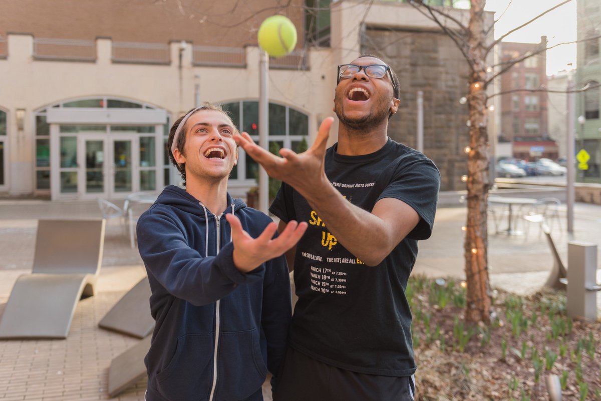 PointParkU's tweet photo. Here, we have students in their natural habitat juggling their many responsibilities at the end of the semester. https://t.co/eu2p3nZOs6