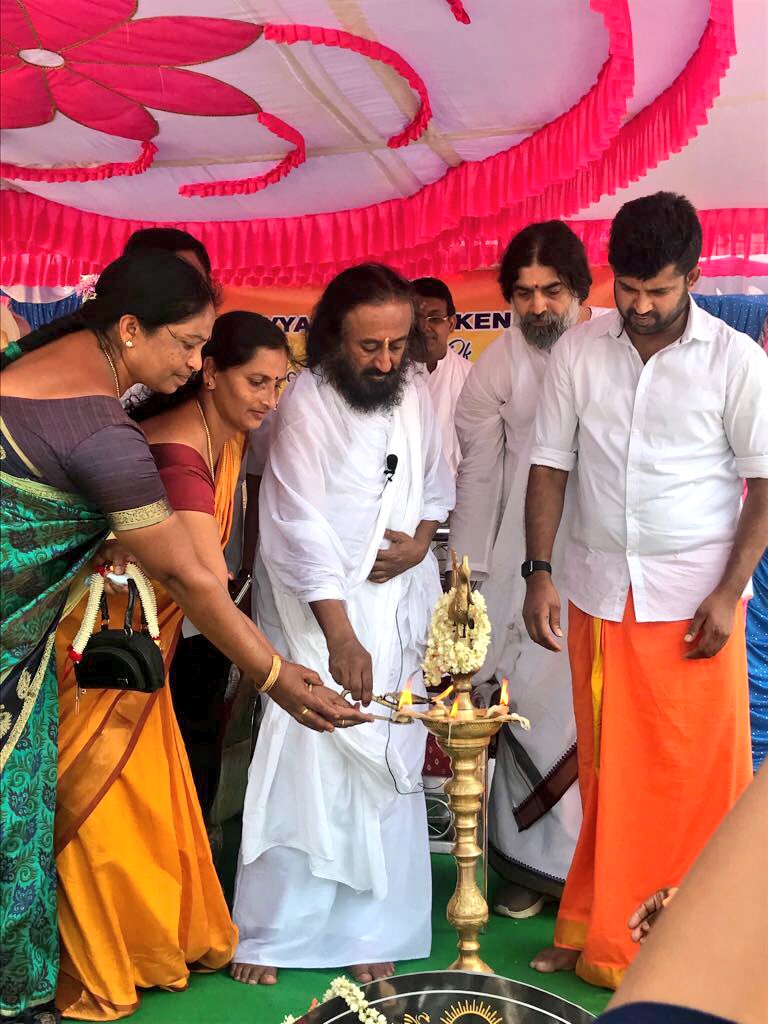 Gurudev's tweet photo. Visited Talakaveri &amp; inaugurated the Kaveri River Rejuvenation project in Bhagamandala, Kodagu district, Karnataka. Phase one of the Kaveri Project will involve construction of 751 recharge structures benefiting 1.5 lakh people across 10 gram panchayats. https://t.co/wmAeIOGyu4