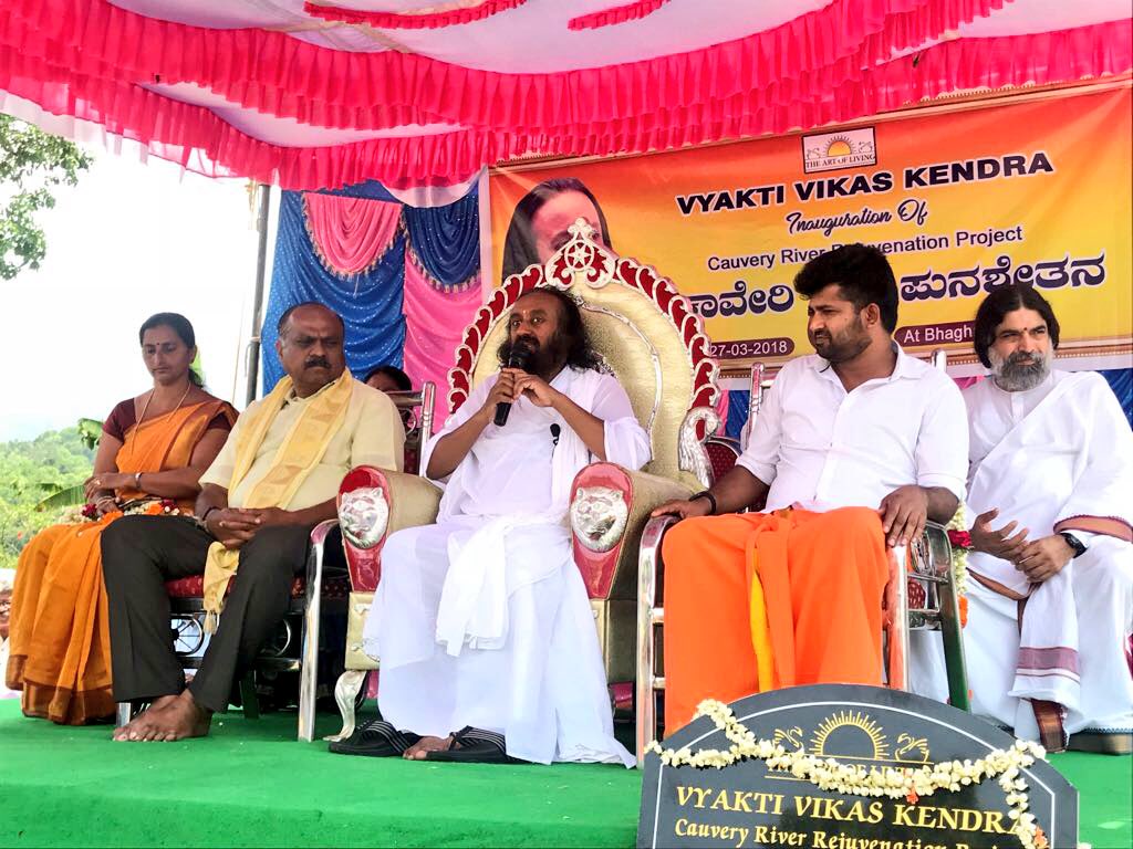Gurudev's tweet photo. Visited Talakaveri &amp; inaugurated the Kaveri River Rejuvenation project in Bhagamandala, Kodagu district, Karnataka. Phase one of the Kaveri Project will involve construction of 751 recharge structures benefiting 1.5 lakh people across 10 gram panchayats. https://t.co/wmAeIOGyu4